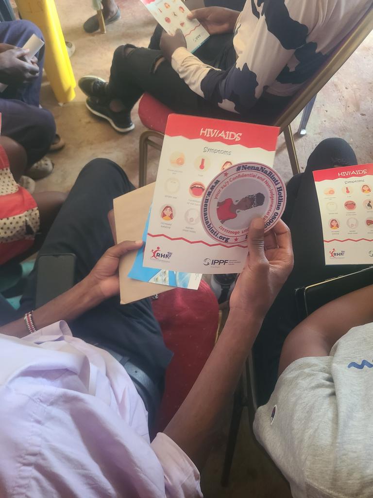 _brie2547's tweet photo. We also had a chance to talk about @NenaNaBinti where we informed them that its a safe safe and a non judgemental safe that offers all #srhrsupport for 24hrs.They also had a chance to interact with it. https://t.co/Pnv2epr3Jj