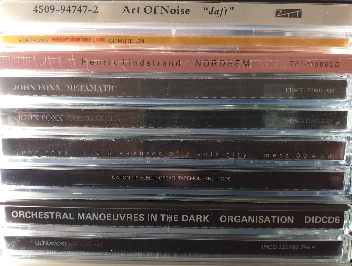 ColinsCuts's tweet photo. 4 year rewind! https://t.co/0Rt6ZgPRGp
for #Electrocurated #111 featuring #AnsgarStock #BryanFerry #Fortran5 #HenrikLindstrand #Howling #JohnFoxx* #LorDAndMaster #Melorman #Nation12* #Tareq #Ultravox!* &amp; others

#DiscoverAndRemember

*Happy Birthday today Mr Maestro #DennisLeigh! https://t.co/7xfrt52Ya7