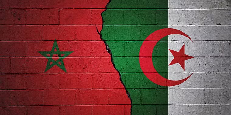🇲🇦🇩🇿 

L'Algerie ferme les frontières terrestres avec le Maroc 🚘

L'Algerie coupe les relations diplomatiques ❌

L'Algerie ferme l'Espace aerien aux avions marocains ✈️ 

L'Algerie interdit les bateaux d'accoster dans les ports marocains🛥️ 

L'Algerie ferme le gazoduc