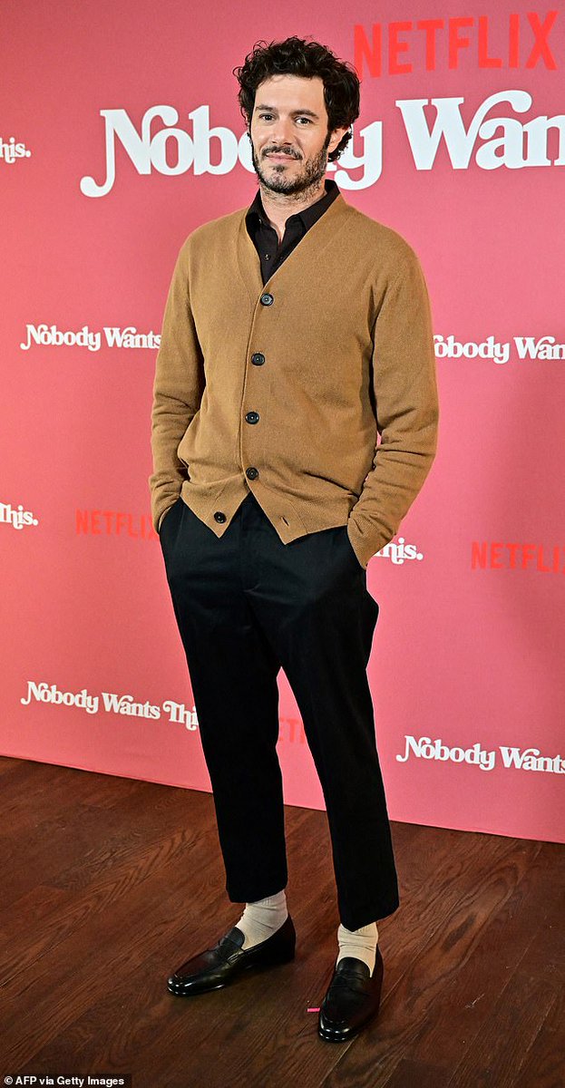 Swantjeki's tweet photo. Yep, I still have a crush on Adam Brody.
#netflix #NobodyWantsThis https://t.co/JWzEIrSBFg