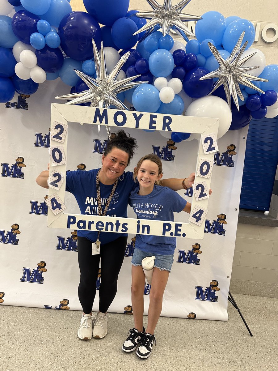 Parents in PE Day 4 ✅.     #❤️2Move. ⁦<a href="/PWinklerFTIS/">Peter Winkler</a>⁩ ⁦<a href="/KaraKowalk/">Kara Kowalk</a>⁩ ⁦<a href="/FTSchools/">Fort Thomas Schools</a>⁩ ⁦<a href="/FTMoyerES/">Moyer Elementary</a>⁩ ⁦<a href="/FTSUPT/">Brian Robinson</a>⁩