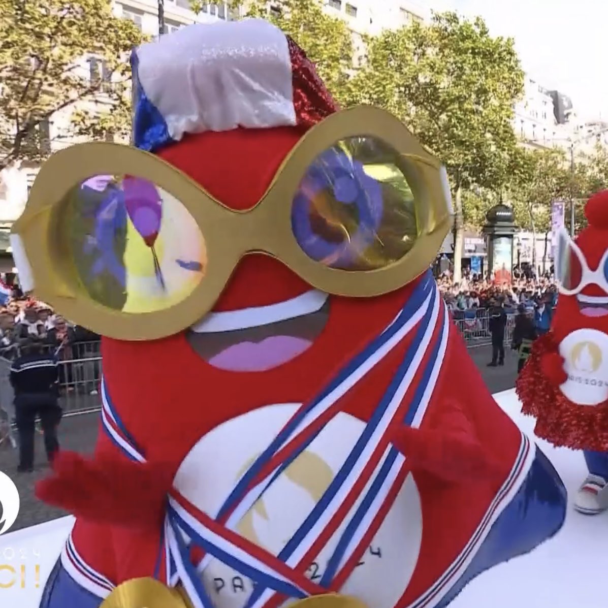 phryge_mascotte's tweet photo. Et coucouuuuuu ! #phryge https://t.co/TbUgrsXw5M