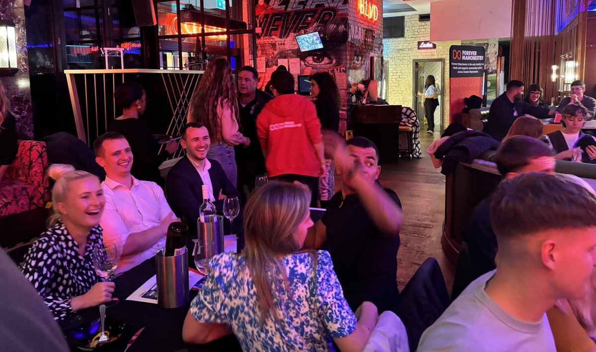 Jean Mills (@jeaniefm) on Twitter photo It’s busy!
Here for <a href="/4EVERManchester/">Forever Manchester</a> Pop Quiz beautifully hosted by <a href="/JohnnyThomson2/">John Thomson</a>
Every penny supports GM community projects.
Good luck everyone! It’s busy!
Here for <a href="/4EVERManchester/">Forever Manchester</a> Pop Quiz beautifully hosted by <a href="/JohnnyThomson2/">John Thomson</a>
Every penny supports GM community projects.
Good luck everyone!