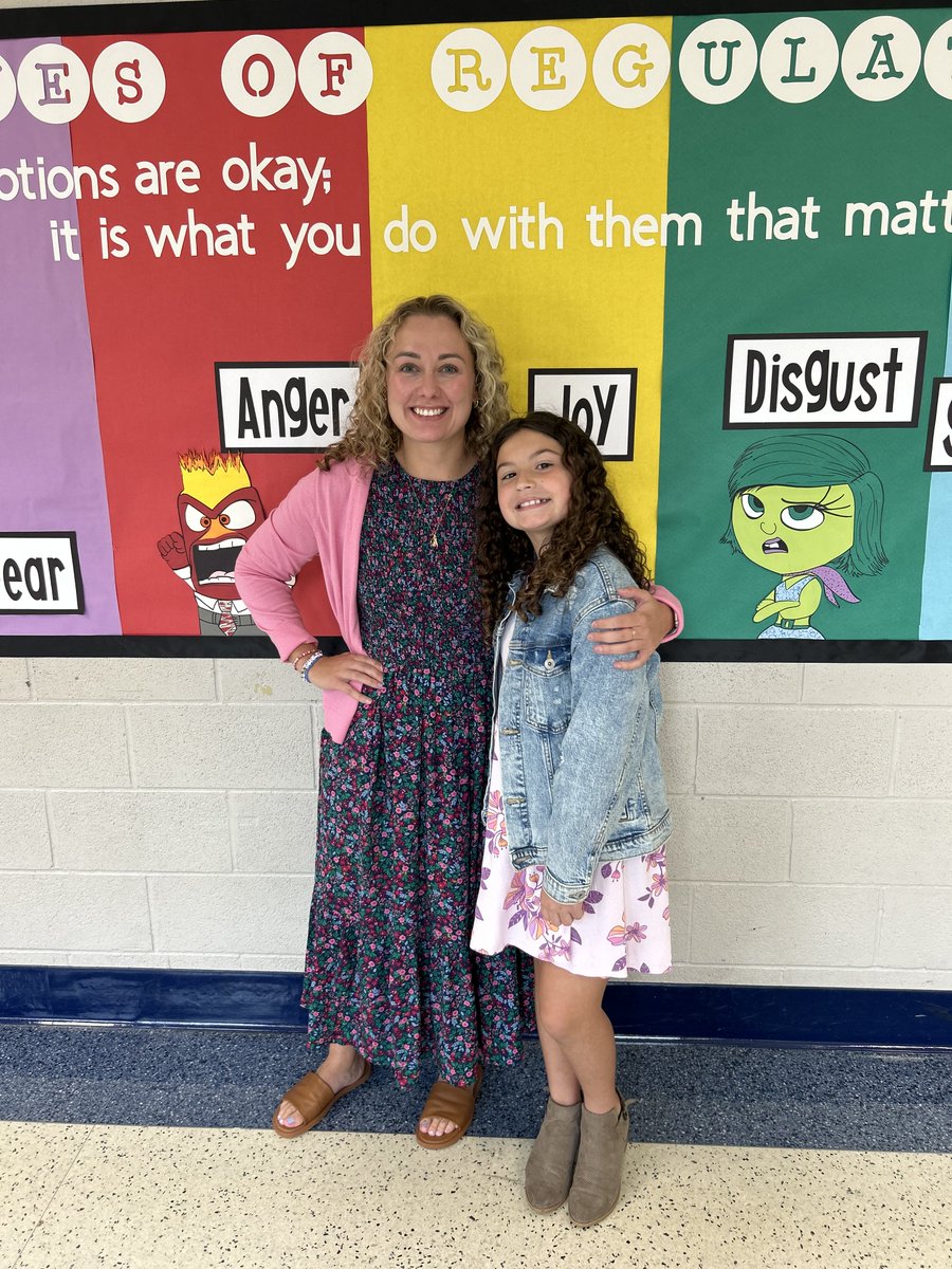 Our students celebrated the trusted adults in their lives today! Many of them dressed up as their favorite West staff member 💙⚓️🩶