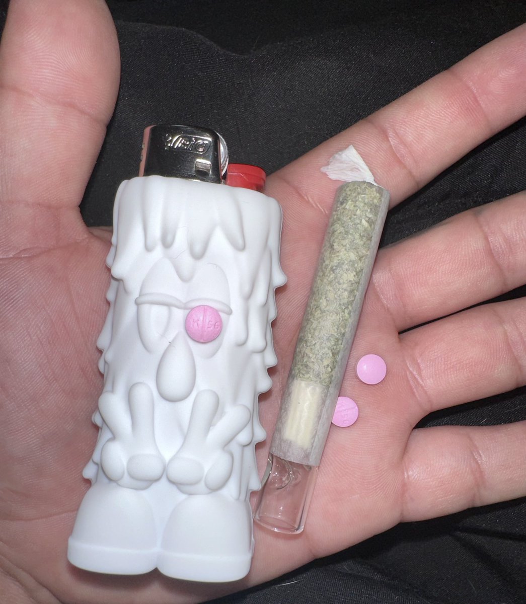 Stoner Barbie tweet media