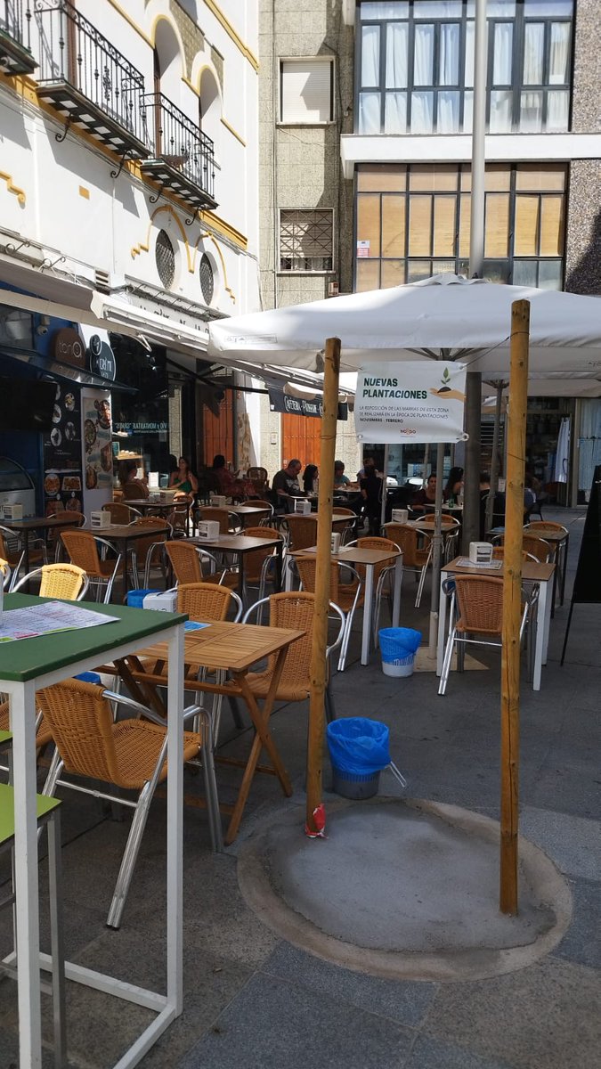AdepaSevillaHca's tweet photo. La nueva norma de veladores deberá cambiar mucho para servir a los ciudadanos no a la restauración. En principio hasta dentro de 5 años no entrará plenamente en vigor. En sus alegaciones, Adepa considera que como máximo un año. https://t.co/I6Y4HN6z4N