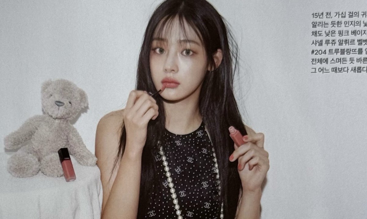 minjigallery's tweet photo. KIM MINJI https://t.co/hQFYkr8dHI