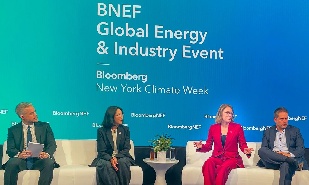 Doreen Harris (@doreen_m_harris) on Twitter photo Today at #ClimateWeekNYC I joined a <a href="/BloombergNEF/">BloombergNEF</a> panel discussion w/ <a href="/Tomrrees/">Tom Rowlands-Rees</a>, <a href="/instycam/">Cam Hosie</a> & <a href="/CarolineChoi/">Caroline Choi</a> on the path forward to meet the #COP28 pledge for tripling renewable energy capacity by 2030. NYS is addressing opportunities and challenges head on! Today at #ClimateWeekNYC I joined a <a href="/BloombergNEF/">BloombergNEF</a> panel discussion w/ <a href="/Tomrrees/">Tom Rowlands-Rees</a>, <a href="/instycam/">Cam Hosie</a> & <a href="/CarolineChoi/">Caroline Choi</a> on the path forward to meet the #COP28 pledge for tripling renewable energy capacity by 2030. NYS is addressing opportunities and challenges head on!
