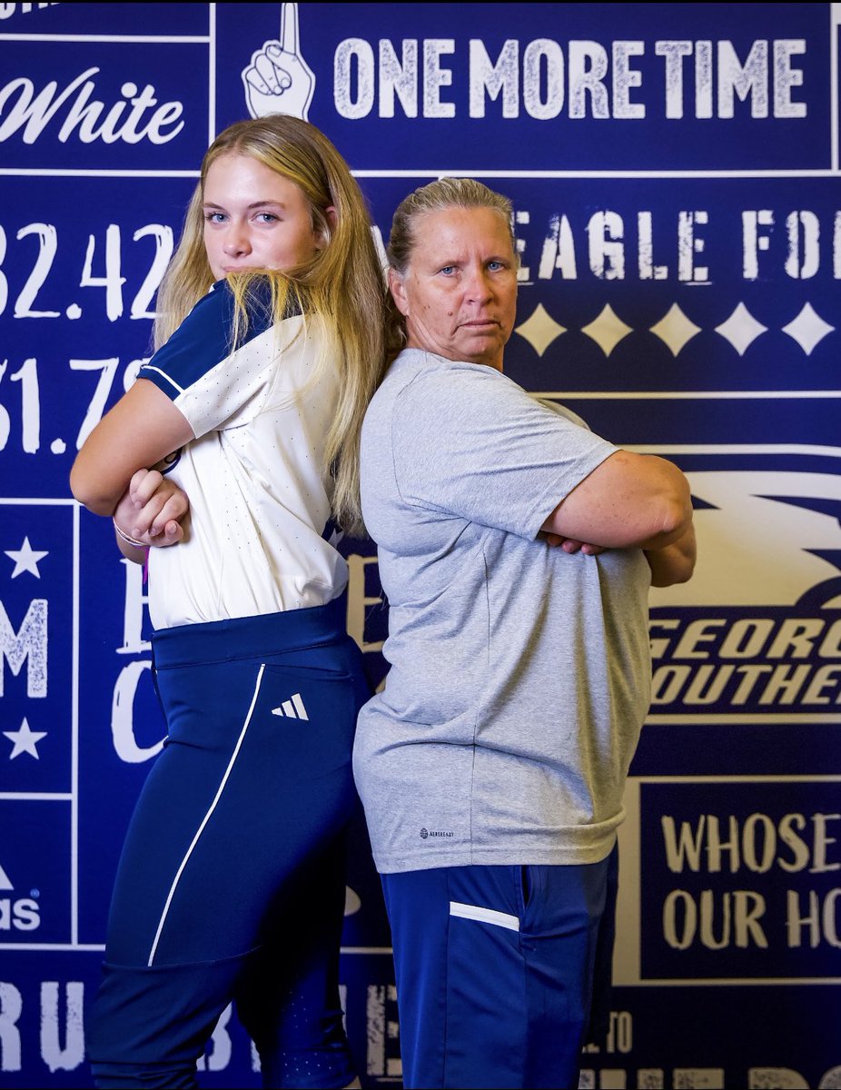 kyeracombss's tweet photo. GATA 🦅🤍
I am so excited to announce my commitment to Georgia Southern University!
@GSAthletics_SB @CoachPerkinsSB @Jake_Sandlin12 @MaryBethDen @kennedykrull_ @Starsnatgleason @StarsGleasMN18u @starsnationalfp @Lknsoftball https://t.co/Gos96pU0Ke