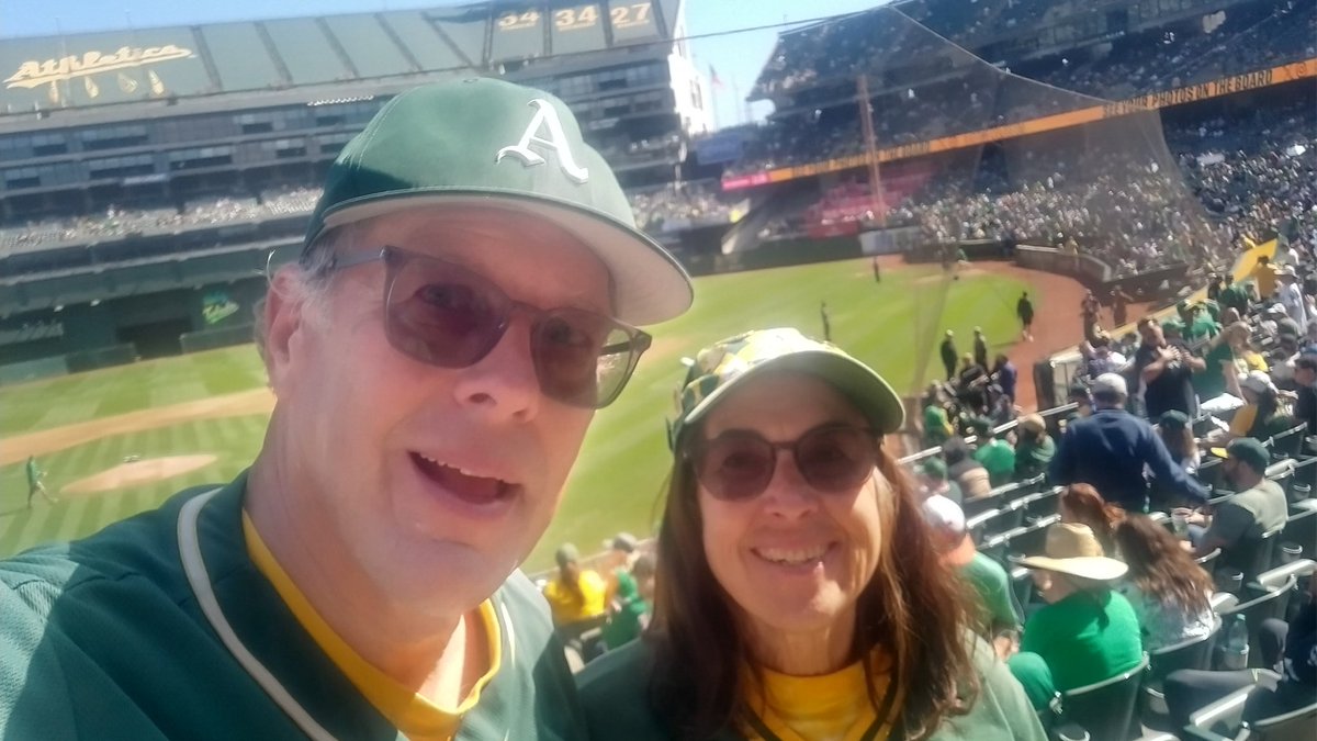 jkerb7's tweet photo. Don't let this be the end!  #AtTheColiseum @Athletics https://t.co/uotM3NuZJz