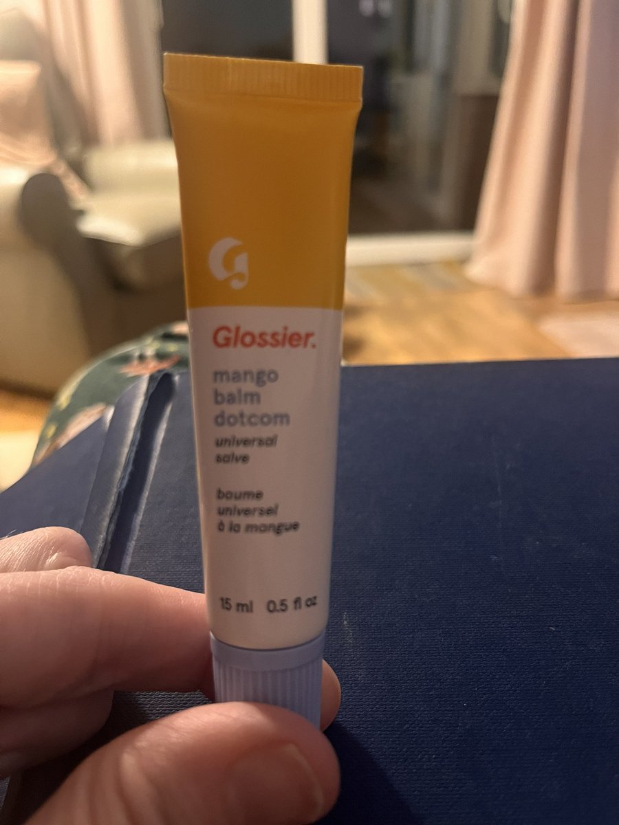 AliFriday's tweet photo. @glossier Hello, my daughter bought this a couple of weeks ago and she loves it. She has noticed that the ingredients seem to be separating and what we think is an oil-based substance leaks out. Is this something that has happened with the product before?  Thank you in advance. https://t.co/kiu2152Ky9