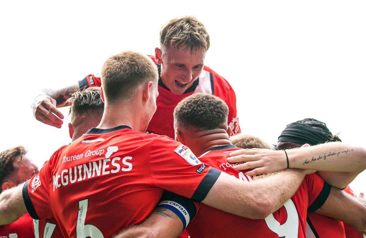 Luton Town FC tweet media