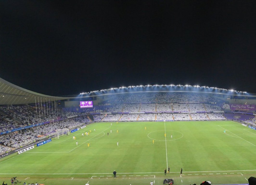 اللي يقدمه جمهور العين هالموسم شي كبير 
حضور كبير جداً في كل المباريات حتى و العين يلعب في نص الاسبوع 
الرقم الصعب 💜