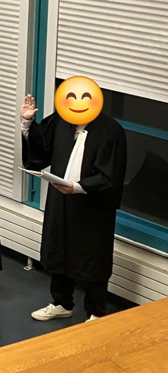 DoctorKristal 🐝 tweet media