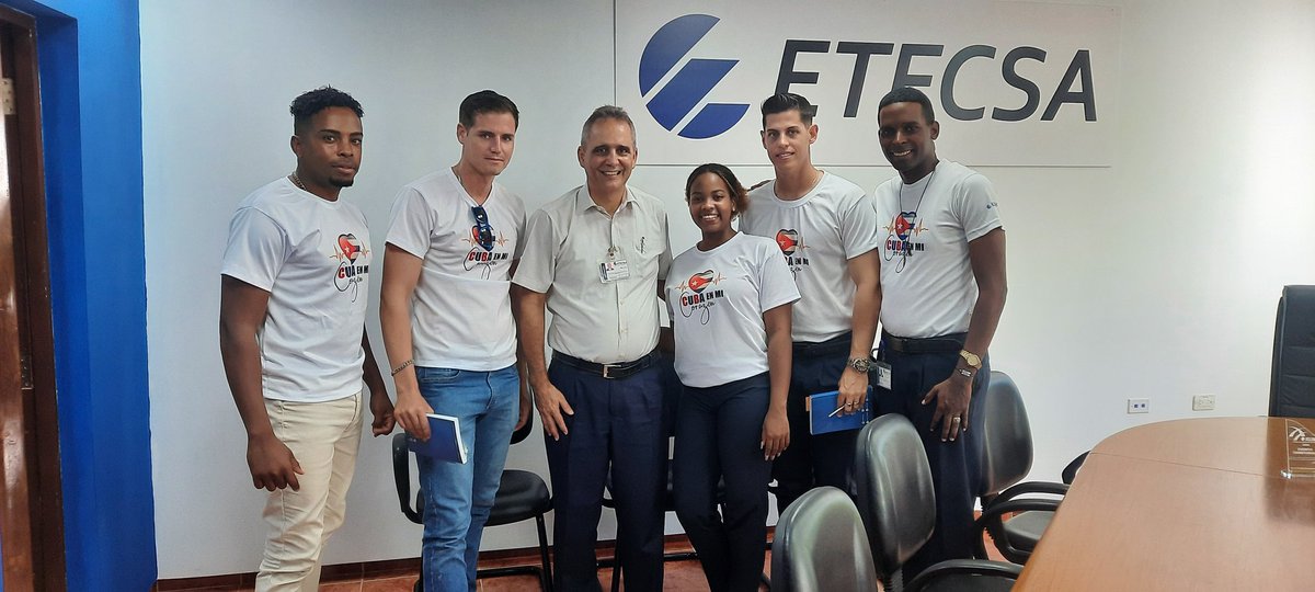 Jóvenes de la <a href="/UJCdeCuba/">UJC de Cuba</a> y las BTJ de <a href="/ETECSA_Cuba/">ETECSA</a> en #CiegodeÁvila realizaron encuentro con <a href="/wilfredoj_rguez/">Wilfredo José Rodríguez Rodríguez</a> Director Territorial donde ratificaron la disposición para afrontar tareas y aportar cada día al desarrollo del país.
#EtecsaTeAcompaña
#CubaPorLaTransformacionDigital