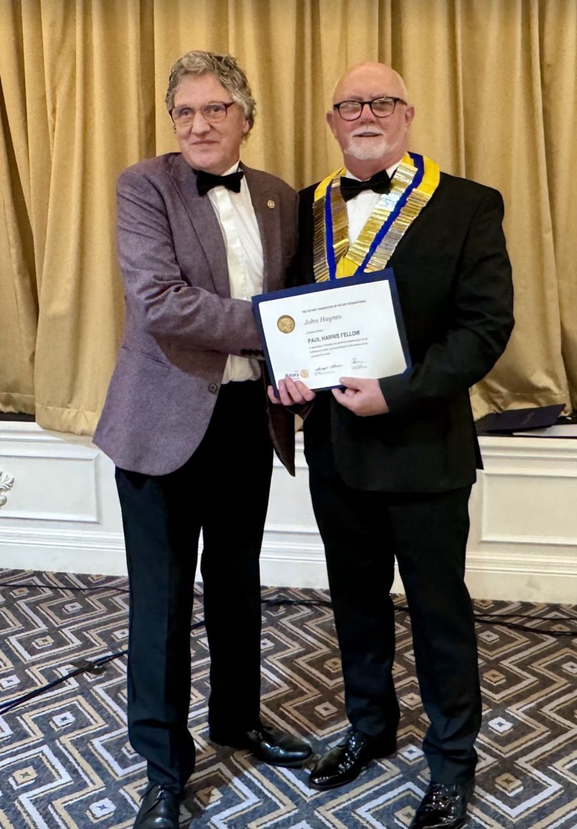 Robert Lloyd tweet media