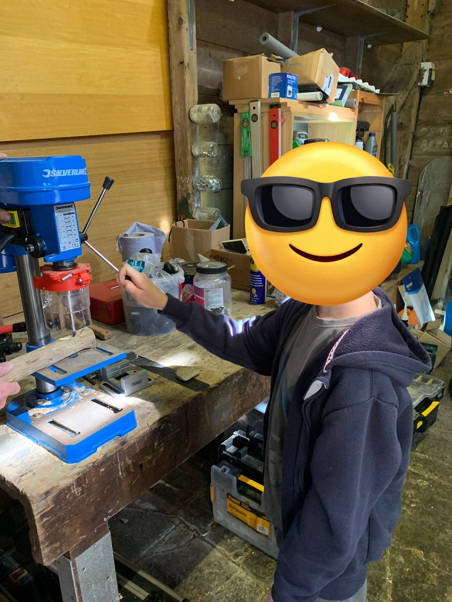 What gave you done this week… Felled trees and made wooden pigs. Ate campfire cheese toasties. Worked as a team!