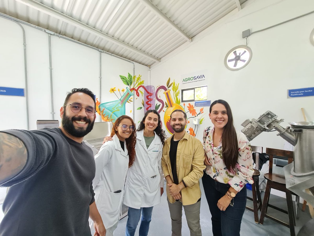 Mónica Cala tweet media