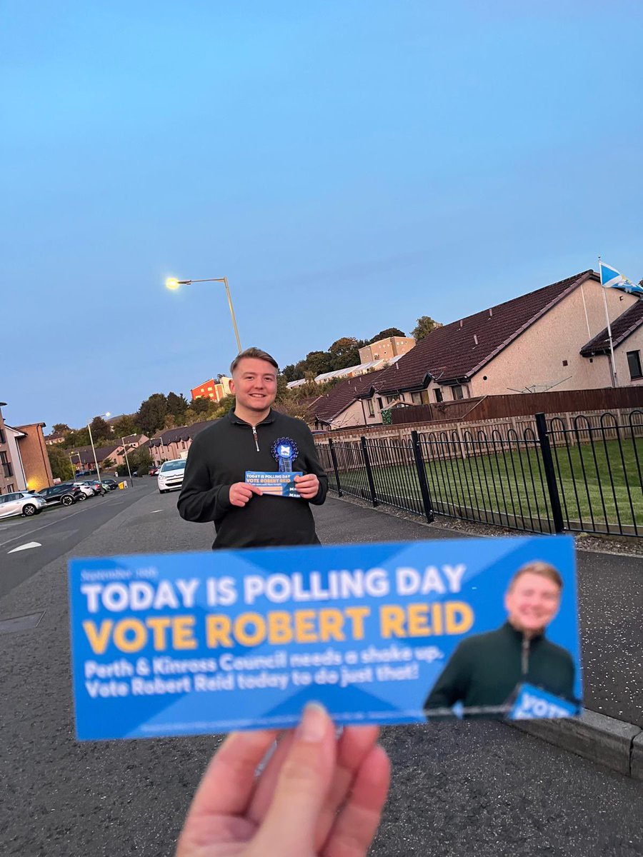 Alex Salmond (@alexsalmond) on Twitter photo Still working to get the vote out - that’s the sort of effort needed to shake up Perth Council - well done <a href="/robertreidALBA/">Robert Reid</a>!
#VoteALBA🏴 Still working to get the vote out - that’s the sort of effort needed to shake up Perth Council - well done <a href="/robertreidALBA/">Robert Reid</a>!
#VoteALBA🏴