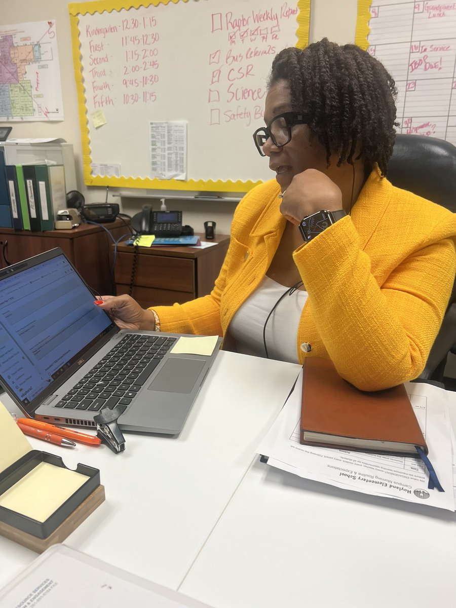 KWilliamsDLD's tweet image. It was great to walk classes to observe the feedback Ms. Smith provided to see the work in action and needs of the staff. Can’t wait to see workstation :teacher small group professional development! #Leadwhereyouare #LeadershipDevelopment #outcomedriven