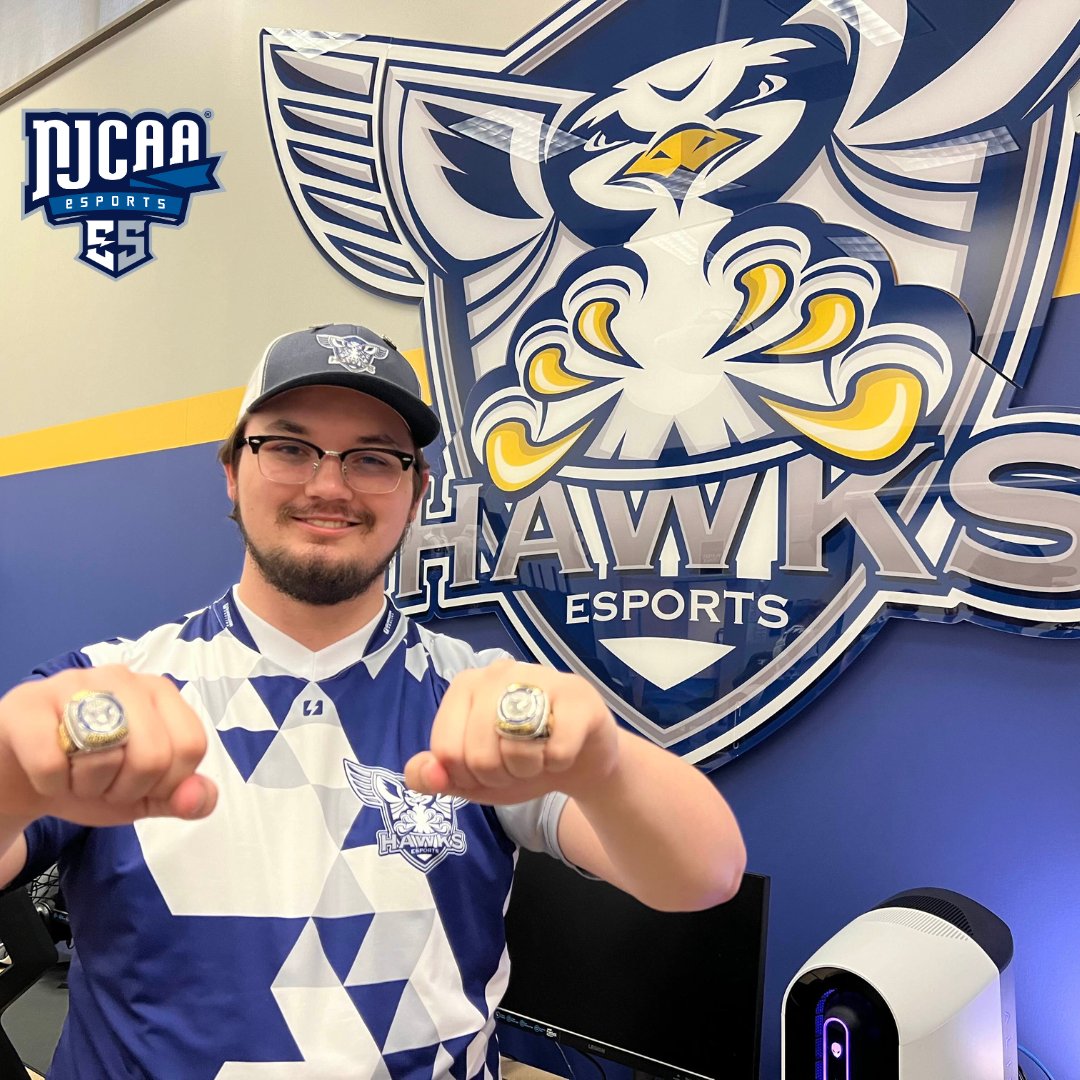 Back with another #NJCAAE Alumni Spotlight! 😎 

Luke Sherman from <a href="/HCCesports/">Heartland CC Esports</a>, now a student and esports player at <a href="/IllinoisStateU/">Illinois State</a>!

Read all about him here: njcaaesports.org/news/alumni-sp…

<a href="/Redbird_Esports/">Redbird Esports</a> 🔥 

#officialNJCAAE #esports #college #gaming #SSBU #alumni