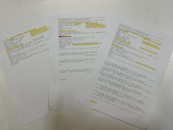 marantperoc's tweet photo. 7 MILLONES DE DÓLARES ESCONDIDOS EN 3 DIFERENTES PAÍSES… De donde sacó tanto dinero esta señora @veroniabad ? #RataCorrupta Debe ser judicializada de inmediato! https://t.co/Zc53NTyn8X