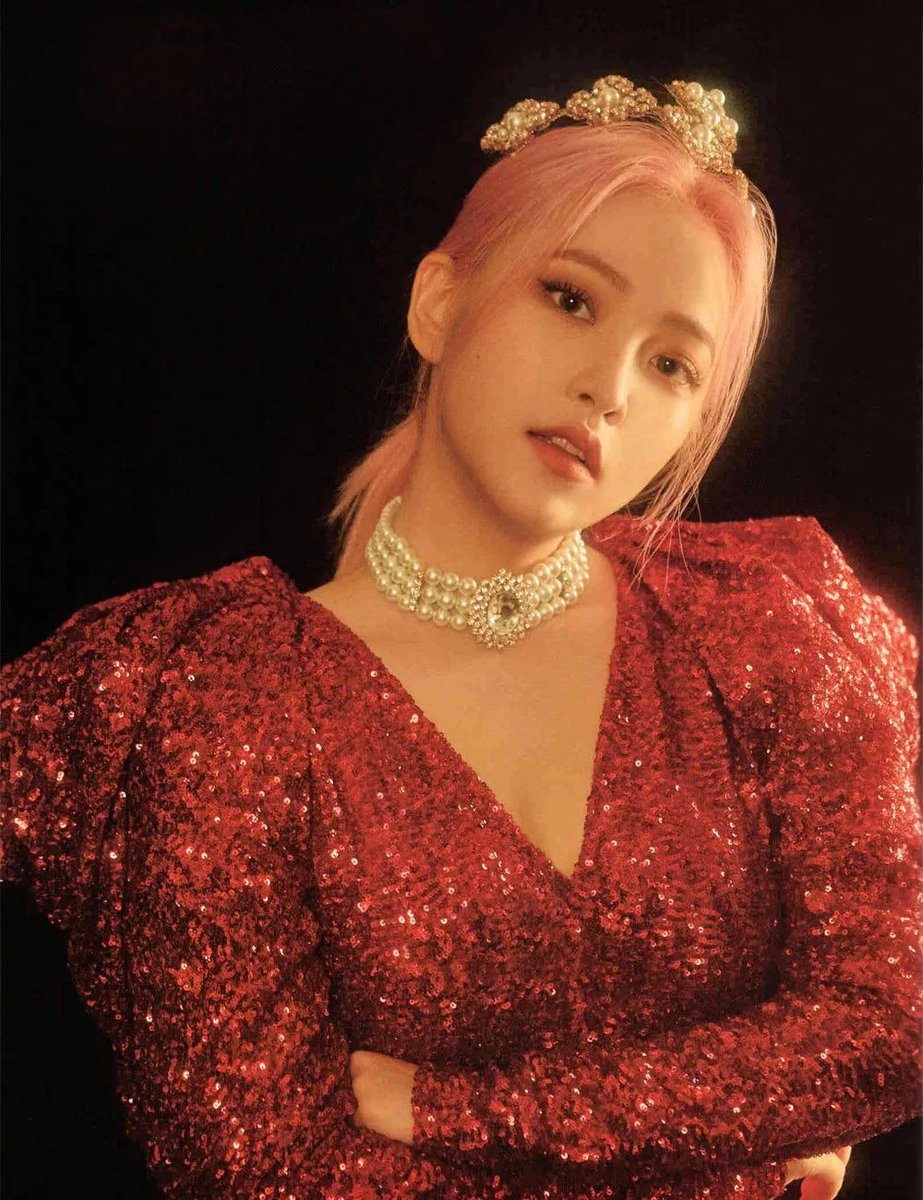 maskidies's tweet photo. 𝐭he 𝚋loo𝑑 is 𝕣unni𝑛g  ♡  𝑜n 𝕤tage
𝚋ewa𝕣e 𝚐irls ā𝕣e 𝑟eady to a𝕥ta𝑐k
𝚐rab 𝕥he 𝑚icro𝚙hone ⁞ ⁞ 𝑛ow 𝕤ing

𝕚t's  𝑡ime to 𝕥he 𝚖urder : #𝚢uu𝕜o
准备好  » ☆ «  𝑙a 𝕣oū𝚐e - 𝑐oncert
𝑡his 𝕤me𝑙l, 𝚠e love 𝕚t 𓈒࿓  𝕚t𝓈  𝑓resh https://t.co/JPZFr1d8T5