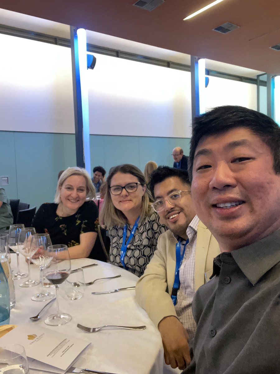 Enjoying a great dinner at the <a href="/EORTC_QLG/">EORTC Quality of Life Group (QLG)</a> EORTC Autumn meeting in Innsbruck with the amazing teams from #MonashUni and #Unimelb—because improving #QoL in cancer care is always better with good food and great company! 🍽️