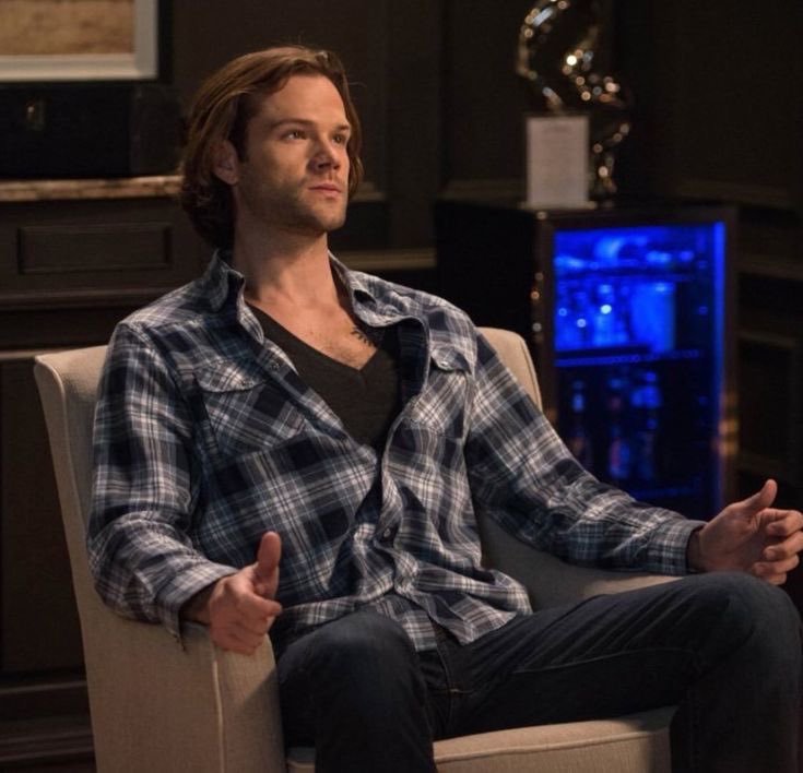 dinfarsaehet's tweet photo. He looked so good in this episode for no reason https://t.co/PiWsLakxar
