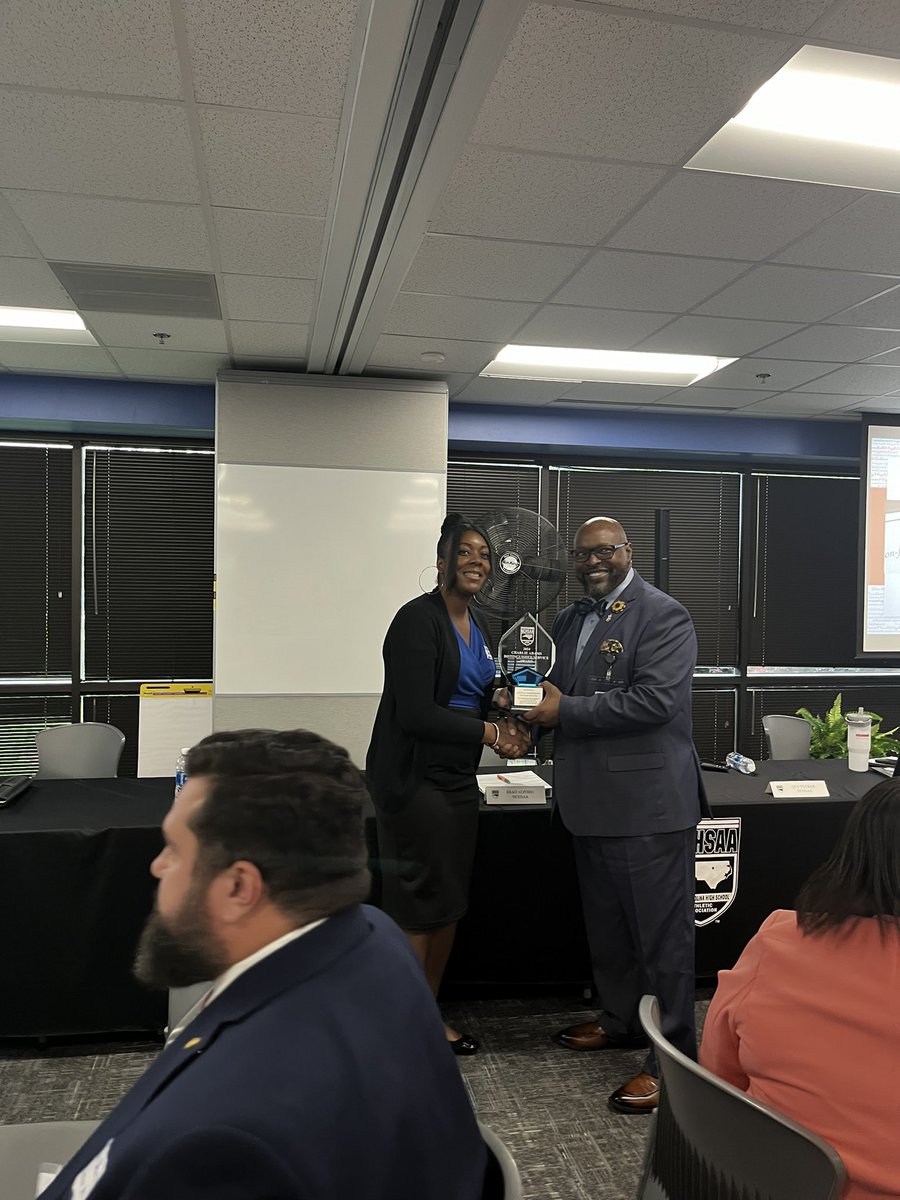 WCPSS_Athletics's tweet photo. Congratulations to @SouthGarnerAD Crystal Massenberg who was presented with the @NCHSAA Charlie Adams Distinguished Service Award!
Such a deserving honor for someone who works tirelessly for the betterment of her student athletes, school and community! #WakeLeads https://t.co/isxEYtQ8HW