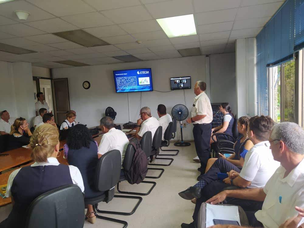 Desarrollamos el XII Coloquio de Valores <a href="/ETECSA_Cuba/">ETECSA</a> en la División Territorial #VillaClara. Un espacio de intercambio y aprendizaje para fomentar aquellos valores que nos representan como colectivo empresarial y mejoran la calidad humana.
#GenteQueSuma #GenteQueLePoneElAlma