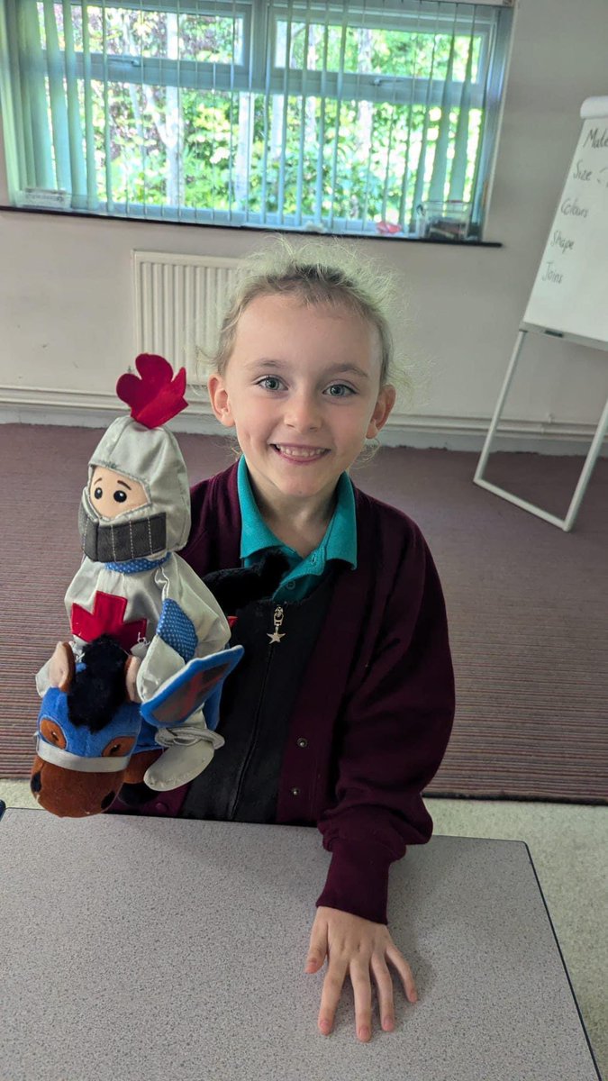 Class 1C had a brilliant time exploring current products in preparation for designing and making their own puppets.