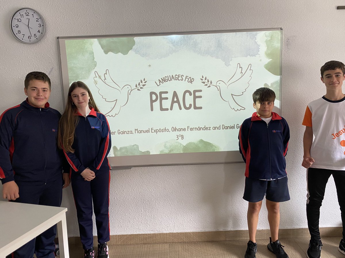icanalg's tweet photo. 🌍✨ Celebramos el #DíaEuropeoDeLasLenguas con el tema "Lenguas para la paz". Un recordatorio de cómo los idiomas nos unen, fomentando el entendimiento y la armonía entre culturas. 🌐🕊️ #LanguagesForPeace @JesuitinasPna @jesuitinas @eTwinning_es https://t.co/SxI9r2lU08