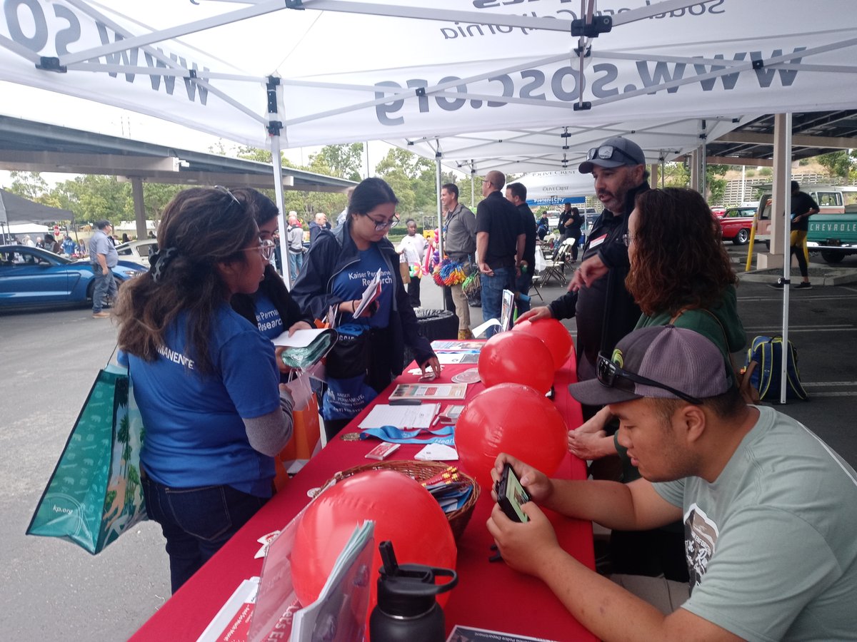 SOSoCal's tweet photo. A big shoutout to @kpthrive Orange County for an amazing day at the Thrive Festival! ๐ Hereโs to thriving together and building a stronger, healthier future! โค๏ธ๐
#WeAreSOSC #KPThrive #ThankfulThursday https://t.co/HHcHIvPCTj