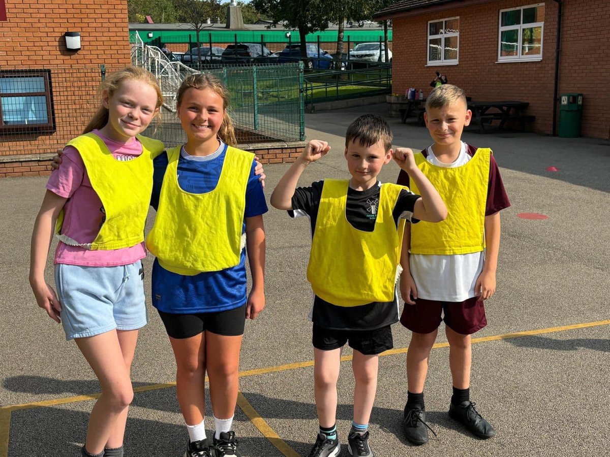 The playground was buzzing with energy during Class 6E’s basketball lesson. An incredible show of dribbling, accurate passing and positional awareness. Some future sports stars in the making for sure…