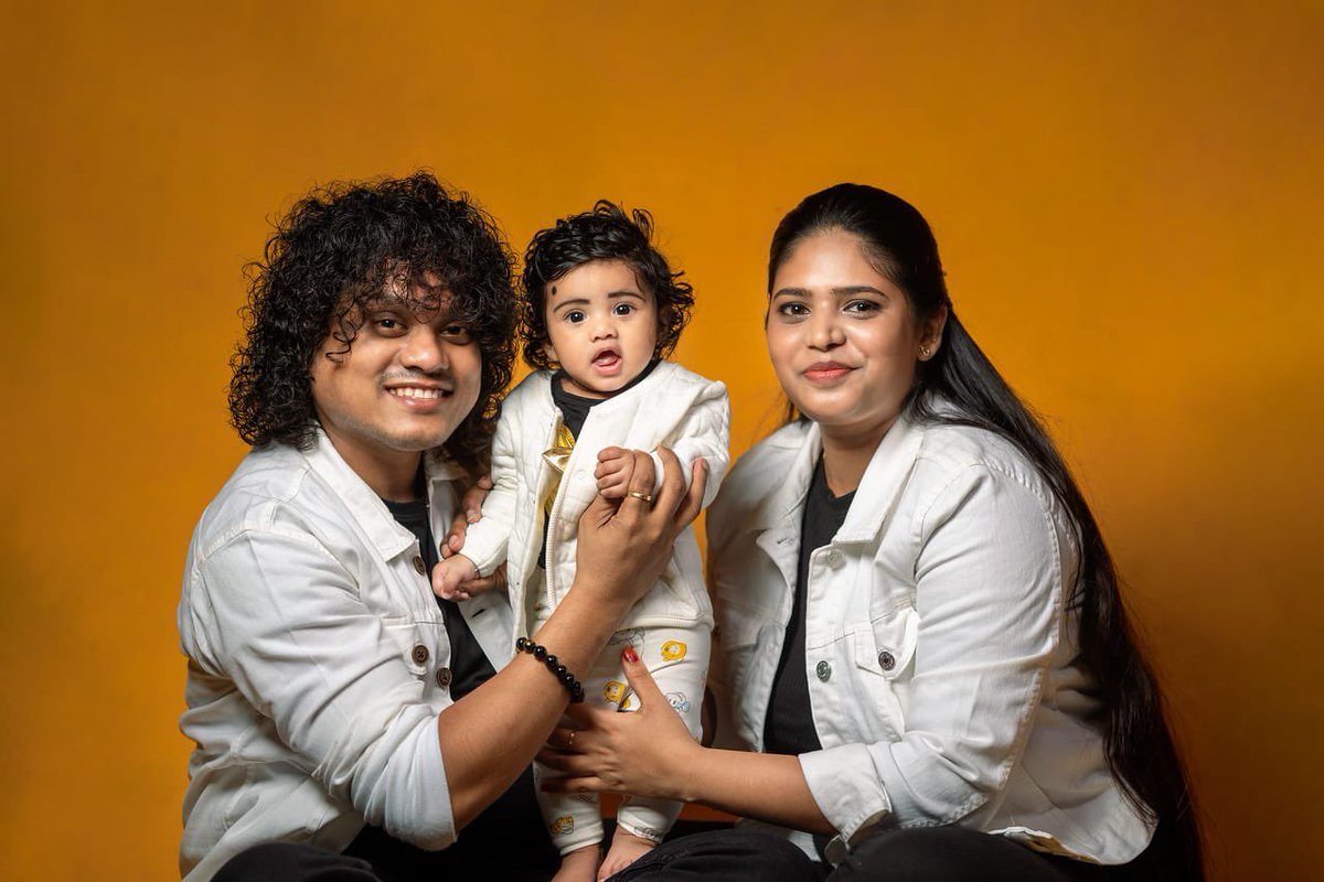 Ulaga_Cinema's tweet image. Happy Birthday #Queen 🤝🥳🎂🎉 

#VijayTVPugazh&apos;s Daughter First Birthday Today 🎉🎂🥳

#ParattaiPugazh @VijaytvpugazhO