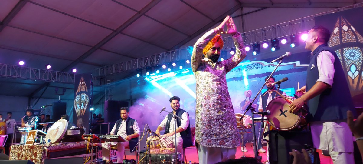 DproUna's tweet photo. माता श्री चिंतपूर्णी महोत्सव को राज्य स्तरीय दर्जा, उप मुख्यमंत्री ने की घोषणा
250 करोड़ रूपये से होगा माता श्री चिंतपूर्णी मंदिर का सौंदर्यीकरण
अम्ब में बनेगा नया बस अड्डा
#chintpurniMahotsav
#DCMHP https://t.co/9FtIw1YEWt