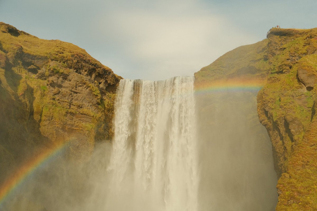 keyerstin3's tweet photo. I love it here #iceland #northernlights https://t.co/RQ0u2vNdNI