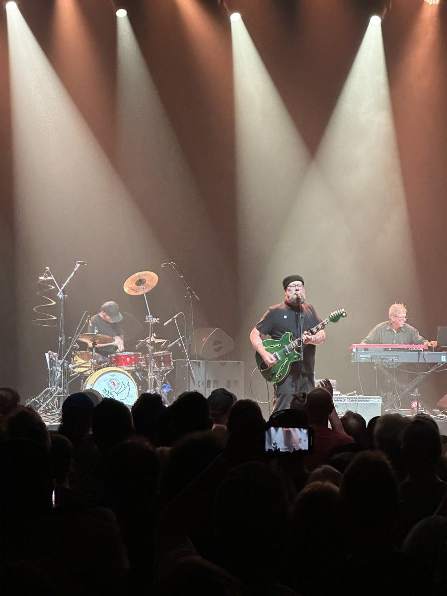 raberenz's tweet photo. Chicago Riviera Theatre 9/25/24 for @Mike_Doughty_ and @soulcoughing_ https://t.co/m1MCRj5niR