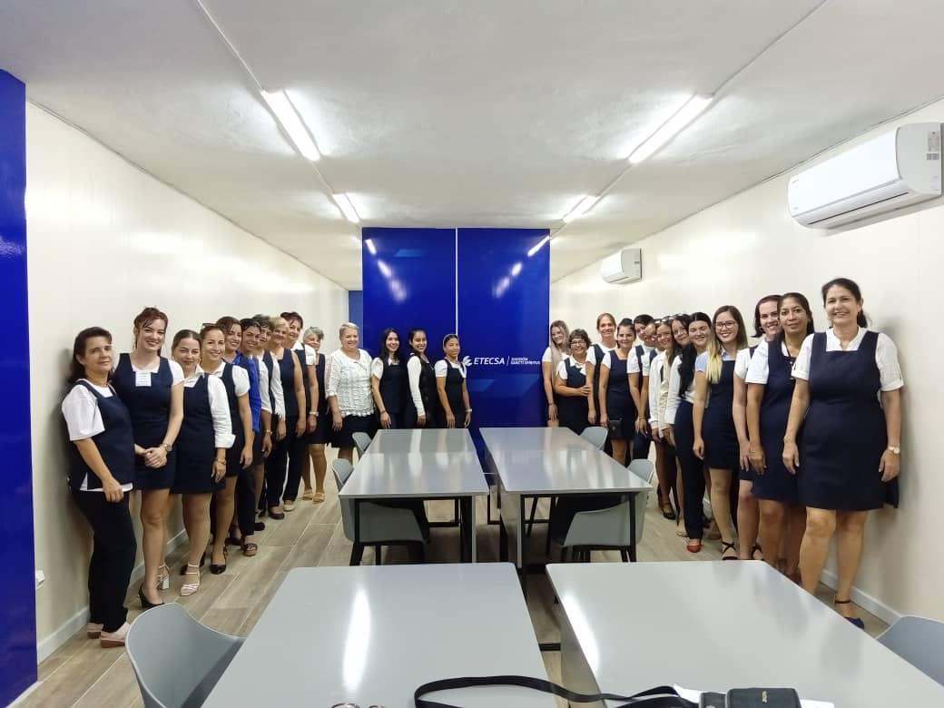 Concluyen intensas y provechosas jornadas de trabajo, intercambio, socialización de buenas prácticas y  reafirmación de los valores que unen al colectivo  que integra la red comercial de <a href="/ETECSA_Cuba/">ETECSA</a>
#SanctiSpíritusEnMarcha. Exitoso Taller comercial.
<a href="/MayraArevich/">Mayra Arevich Marín 🇨🇺</a> <a href="/taniavel76/">Tania Velazquez</a>