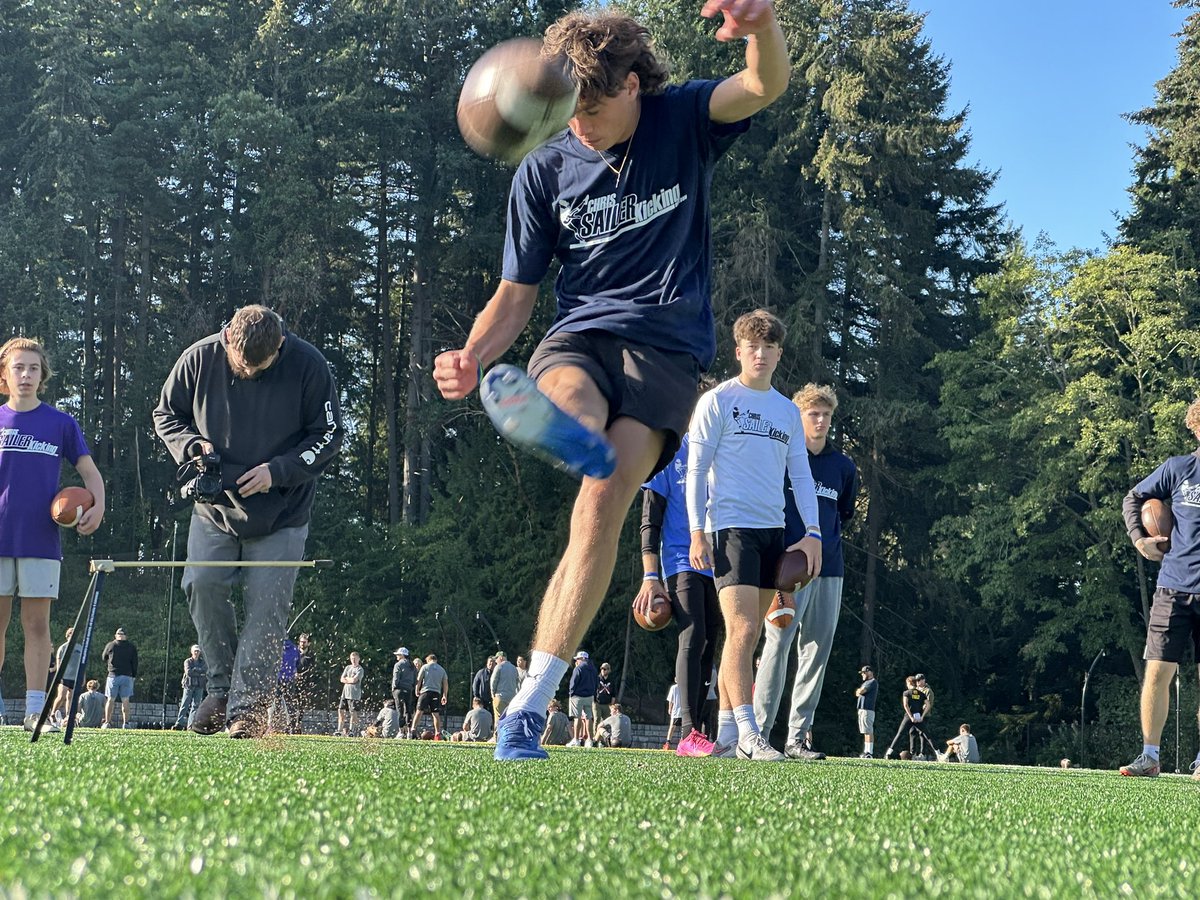 Chris_Sailer's tweet photo. Exposure! The Class of 2025 Rankings are now updated post WA Fall Camp... Leverett, Stevens, Jacobsen, Livingston, Bortel, Brandt, Voce, Kercher, Lawson, Sala Ruiz, Kelsey, Colson, Sheffield, Velasquez, Riggs, Evans, McAllister, Thorpe, Henderson &amp; More: https://t.co/LupyHtp8fs https://t.co/y8eg7Eis1G