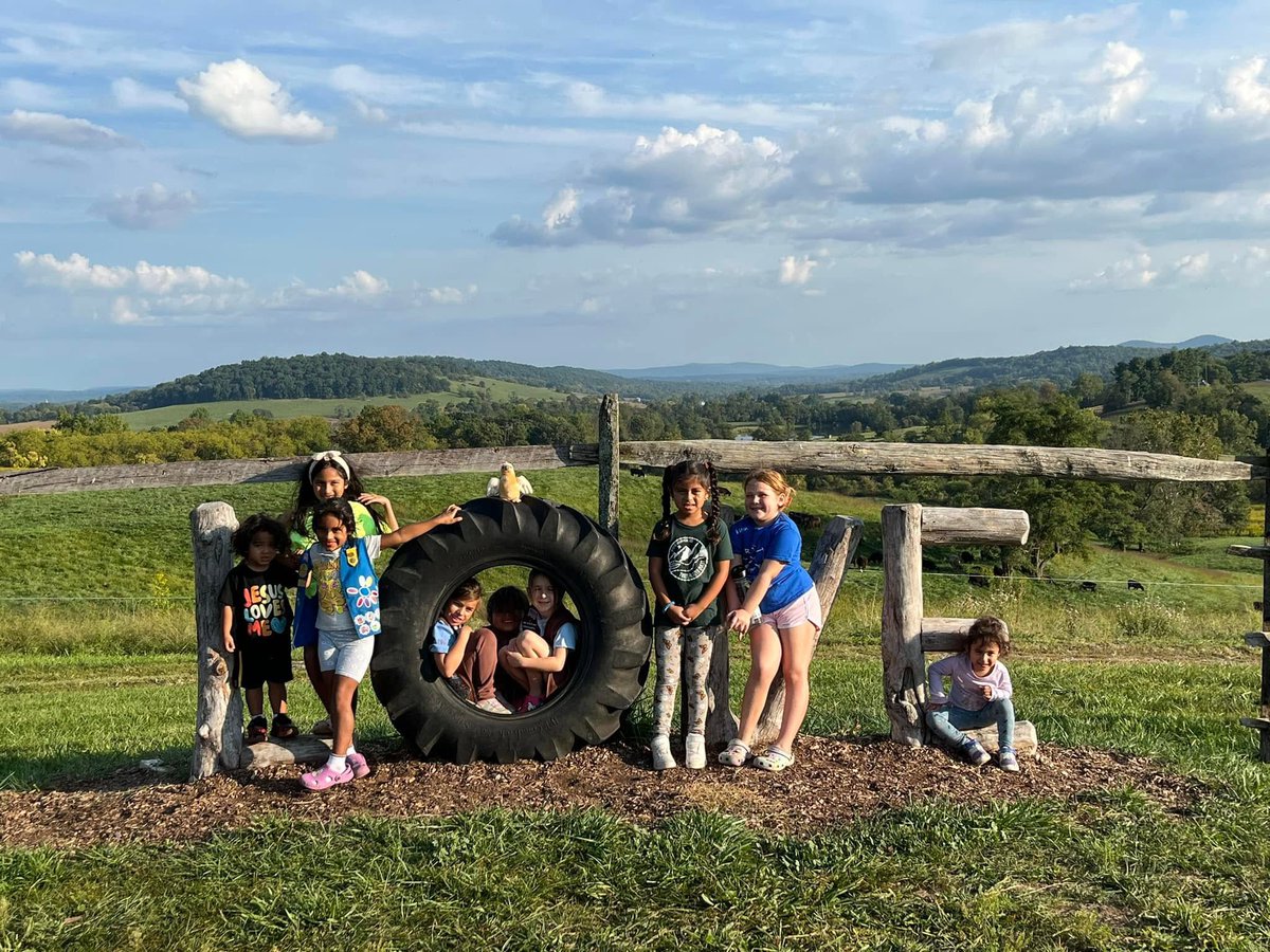 Girl Scout Troop 55103 is shooting for the stars 🌟 
After studying light pollution, completing their Citizen Scientist journey and earning the Summit Award, these go-getter Girl Scouts took a magical trip to Sky Meadows Park to gaze at the stars ✨🌌