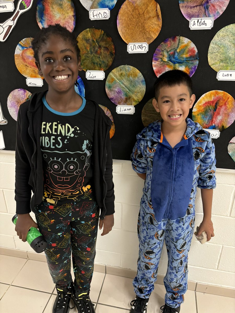 SRWS_YCDSB's tweet photo. Pajama Day @ SRWS! @laurasawicky @YCDSB https://t.co/YzlFgmSz4i