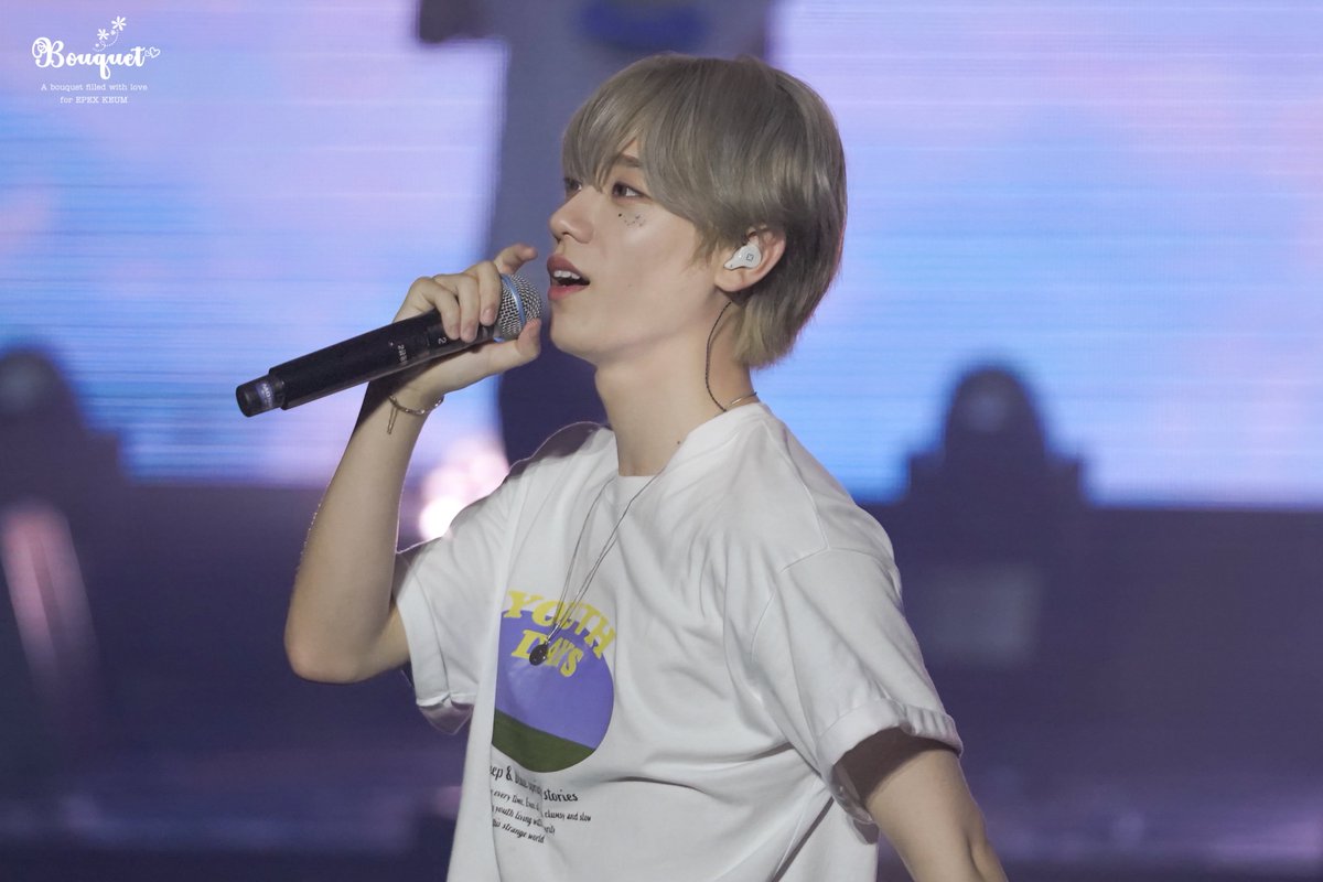 BOUQUETxKEUM's tweet photo. 240728 EPEX 2nd FANCON <YOUTHDAYS> ๋ง์ฝ
#EPEX #์ดํ์ค #EPEX2ndFANCON #YOUTHDAYS #KEUM #๊ธ๋ํ #ใฏใ ใใณใใงใณ #๊ธ๋์ด https://t.co/icrEvXbv4r