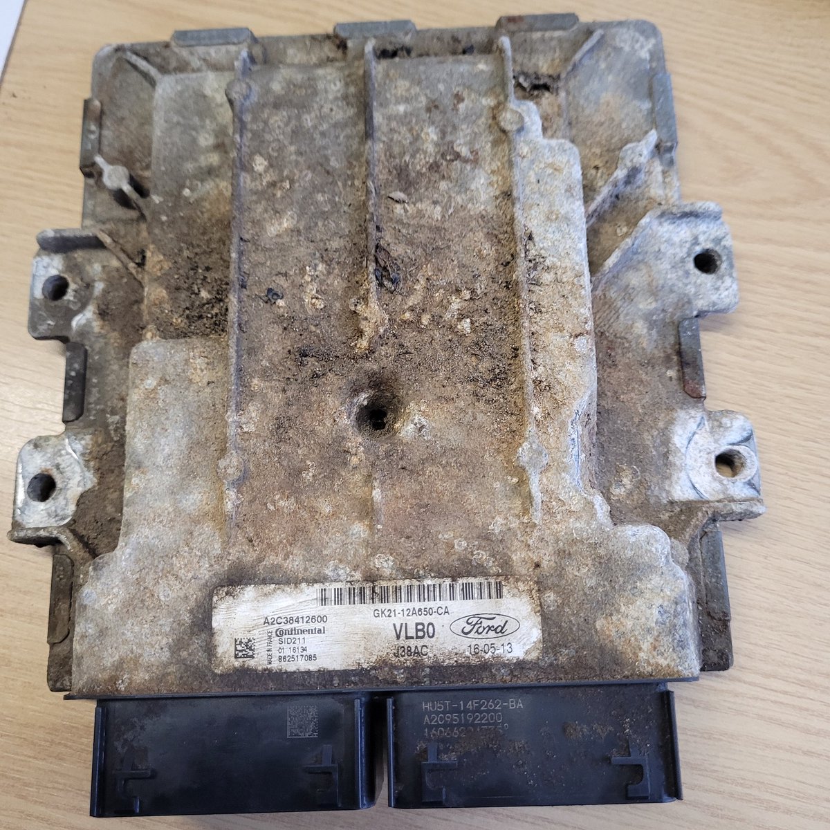 da_doyle82's tweet photo. Transit EcoBlue PCM, seems to be common issue! ⚡️ 
I've seen a few times now which have caused random fuel rail pressure regulation or control issues!
I suspect water drainage issue has caused this issue! 🍂💧
This one was a good condition used cloned unit pcm fitted rectified it https://t.co/0IG0AbSirw