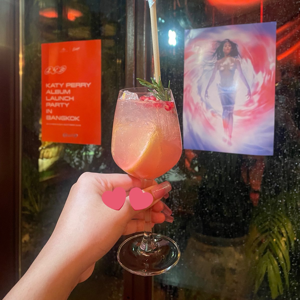 ArriettyPerry's tweet photo. 🧡 @katyperry 🧡 1️⃣4️⃣3️⃣ Album Launch Party in #Bangkok #Thailand 🦋
#KP143 #KatyPerry #EscapeBangkok
#KatyPerry143TH #ThaiKatyCats ♾️ https://t.co/YiKDW2zS3o