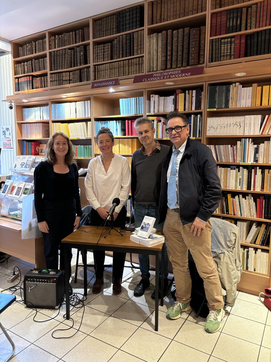 Bernard Andrieu (@bandrieu59) on Twitter photo Beau dialogue chez <a href="/Vrin_Librairie/">Librairie Vrin</a> sur la philosophie du sport avec notre éditrice Émilie Brusson, Hélène Joncheray @INSEP_PARIS et David Lorente <a href="/univ_paris_cite/">Université Paris Cité</a> <a href="/Labo_I3SP/">Institut Sport-Santé</a> <a href="/SFrPS/">SFPS</a> <a href="/C3dStaps/">C3D STAPS</a> Beau dialogue chez <a href="/Vrin_Librairie/">Librairie Vrin</a> sur la philosophie du sport avec notre éditrice Émilie Brusson, Hélène Joncheray @INSEP_PARIS et David Lorente <a href="/univ_paris_cite/">Université Paris Cité</a> <a href="/Labo_I3SP/">Institut Sport-Santé</a> <a href="/SFrPS/">SFPS</a> <a href="/C3dStaps/">C3D STAPS</a>