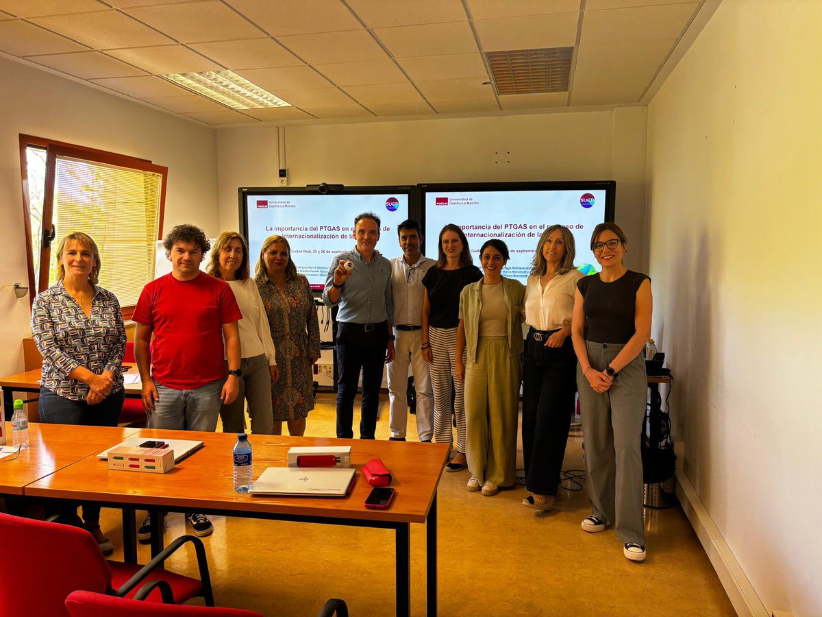 ✅🇪🇺Finalizamos la 1️⃣edición del curso “La importancia del PTGAS en la internacionalización de la <a href="/uclm_es/">Universidad de Castilla-La Mancha</a> “, en 🏫Ciudad Real. 🎓Gracias <a href="/uclm_inter/">UCLM_internacional</a>, <a href="/cel_uclm/">CEL UCLM</a> , <a href="/OriUclm/">UCLM-Oficina de Relaciones Internacionales</a> ,a mis compañeras SUCTI trainers ( <a href="/MaraJuliaRodrg3/">M Julia Rodríguez García</a> y Belen) y a los participantes 🔝que nos han acompañado