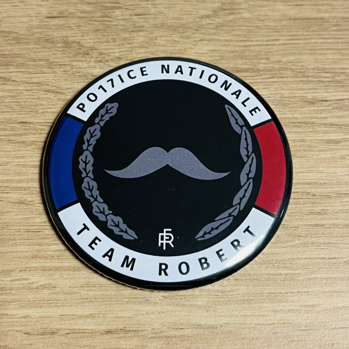-Se rendre au <a href="/cnspf2024/">Congrès national des sapeurs-pompiers - Mâcon 2024</a> ✅
-Scruter les moustaches 👨🏻   ✅
-Trouver <a href="/La_Pollice/">Robert</a> et papoter ✅
-Repartir avec des goodies de la #teamrobert ✅

Merci pour ce moment d’échange et au plaisir de te recroiser !