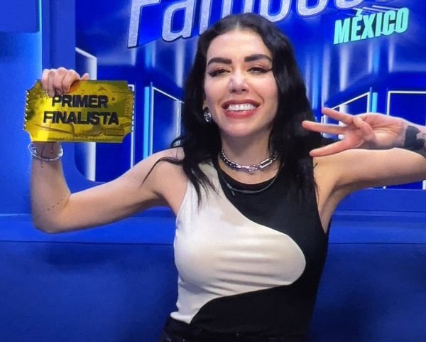 EmZkPr's tweet photo. Al parecer el motivo principal por el que le van a dar el gane a Mario Bezares es porque estuvo en la cárcel (y es "chistoso"). Para empezar #LCDLFMx2 no es ni la Suprema Corte para resarcir daños y tampoco la Secretaría del Bienestar.

Mario Bezares fue reconstruido por las dinámicas de Karime, el apoyo de Arath e incluso por Briggitte con la canción que le hizo. El señor sólo se dedicó a cocinar y quejarse de las niñas. No hizo absolutamente nada más, ayer ni siquiera quería hacer la última oración porque "ya estaban jugando individual".

Yo seguiré votando por Karime y no me importa que quede en 2°. Ella podrá ser la Yuridia de esta temporada, pero el tiempo y el público consciente le hará justicia.

VOTA X KARIME
#TodxsConKarime

#LCDLFMx2
#LaCasaDeLosFamososMx
#LaCasaDeLosFamososMx2